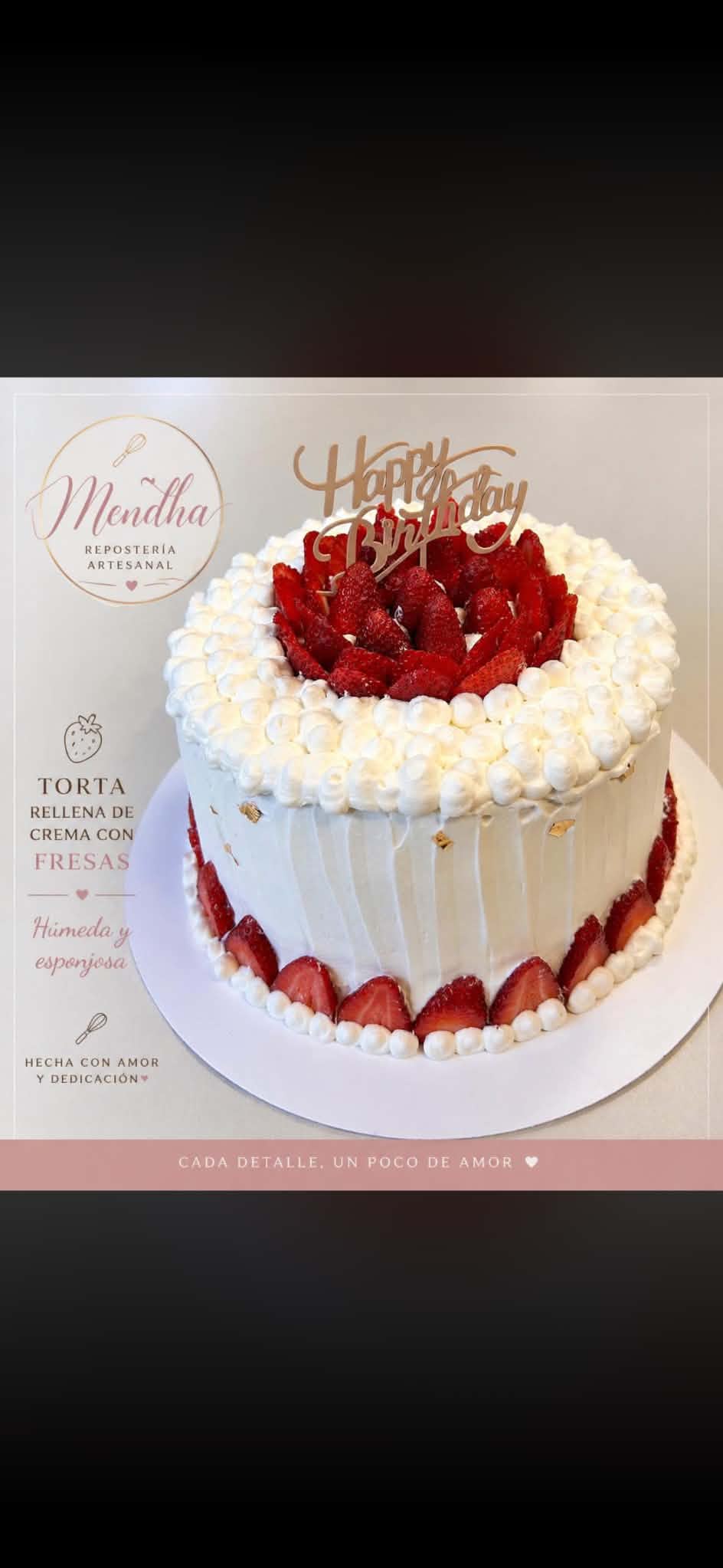 Torta rellena de crema con fresas Mendha