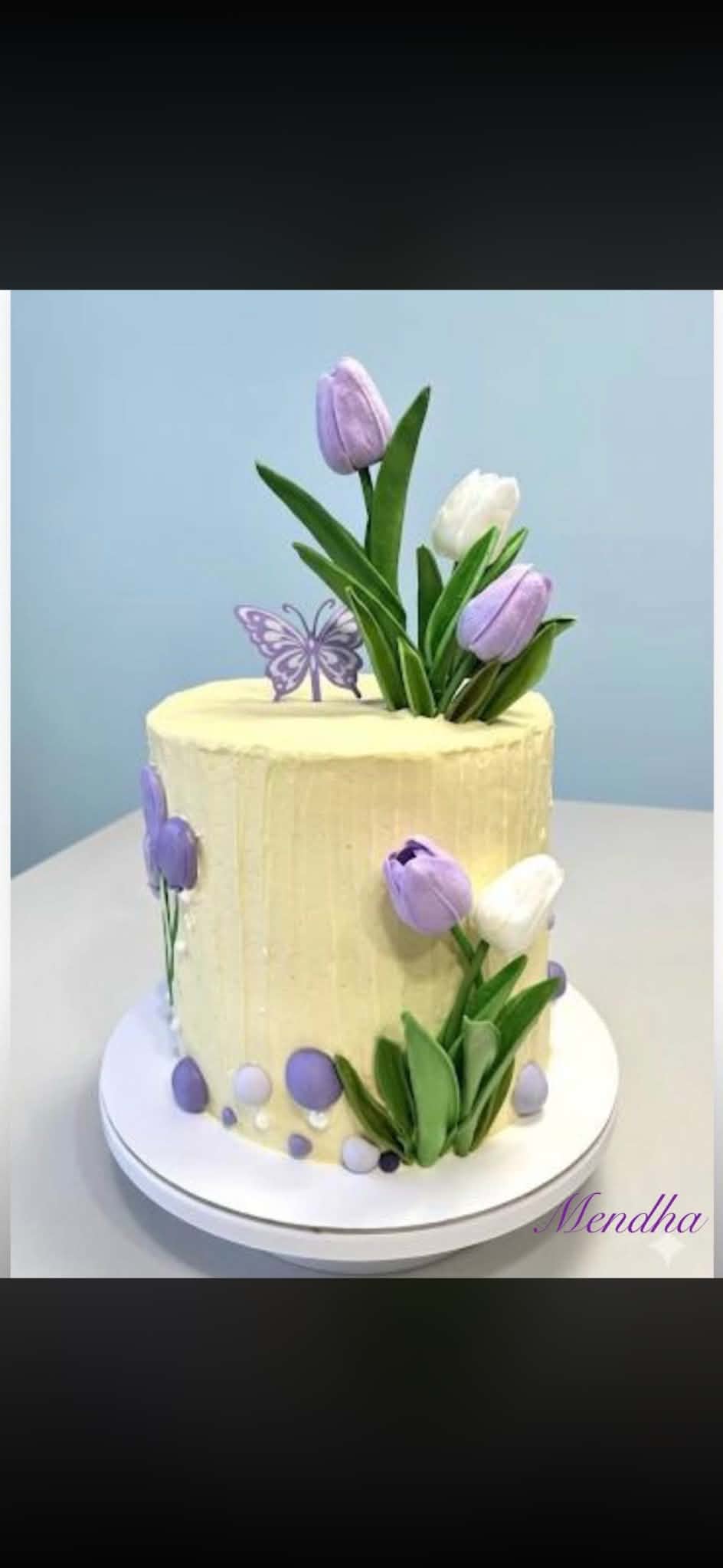 Gâteau d'anniversaire tulipes Mendha